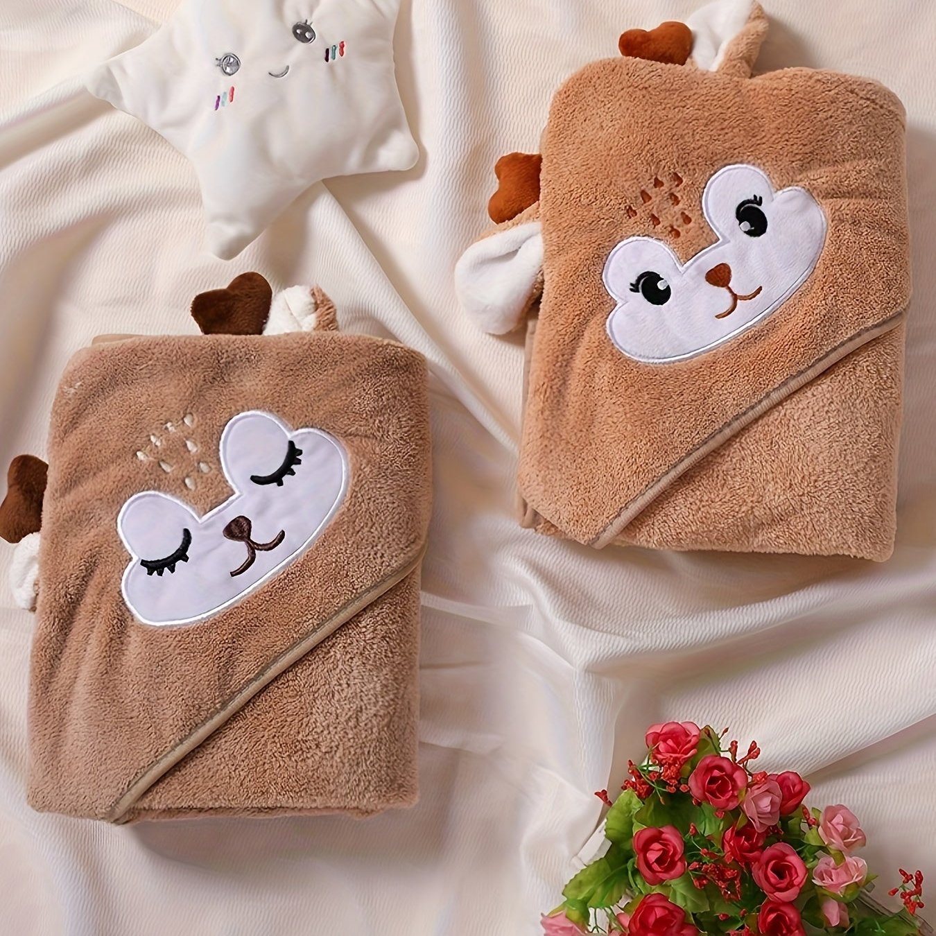 Serviette à capuche, couverture pour bébé garçon à motif cerf de Noël, Lot de 2 - Couverture de bain mignonne et portable, vêtements de maison adorables et confortables