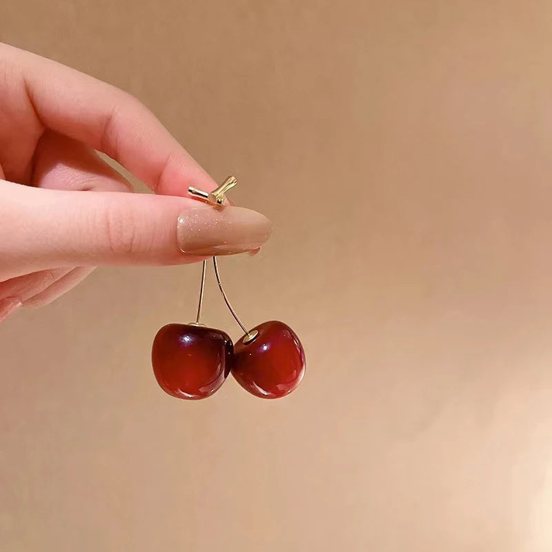 Boucles d'oreilles cerises rouges pour femmes, design de fruits délicats, boucles d'oreilles pendantes
