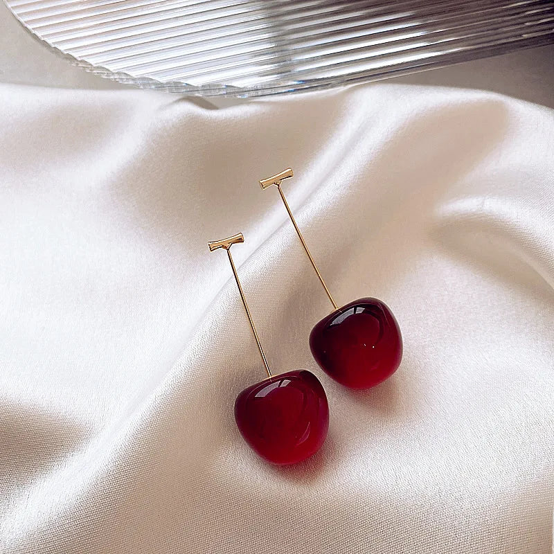 Boucles d'oreilles cerises rouges pour femmes, design de fruits délicats, boucles d'oreilles pendantes