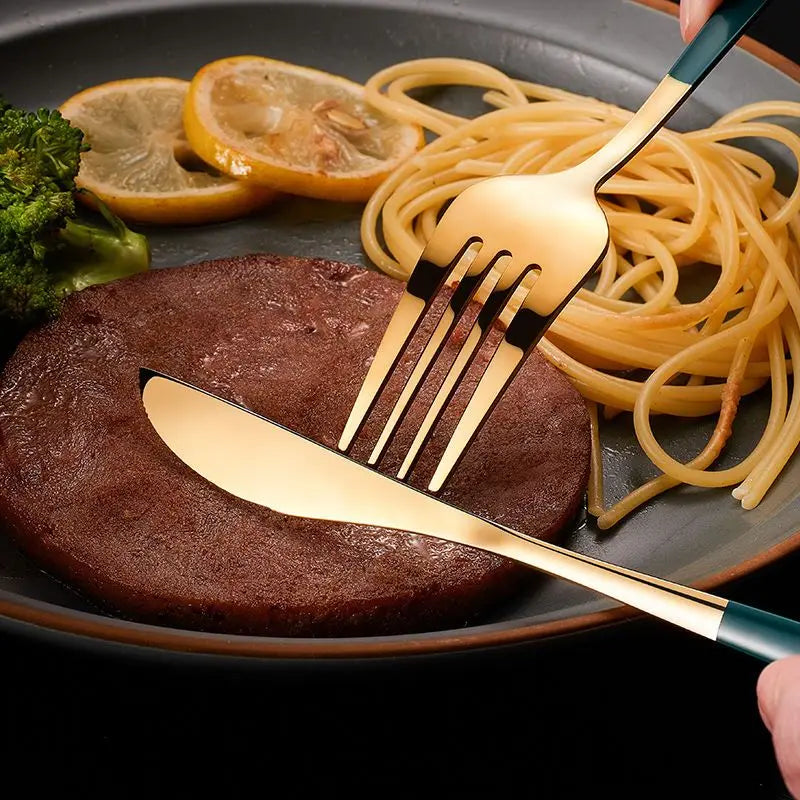 Ensemble de vaisselle en acier inoxydable doré 24 pièces, couteau à steak, fourchette, cuillère à soupe, cuillère à café, couverts lavables au lave-vaisselle, vaisselle de cuisine