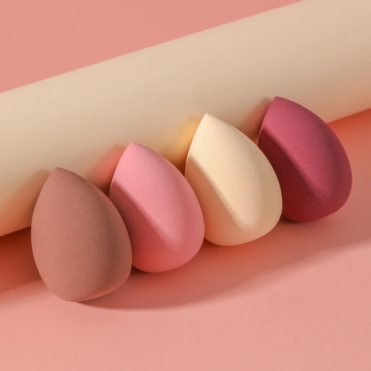 4 Stück Eiform Makeup Puff Beauty Tool Blender Foundation Applikator
