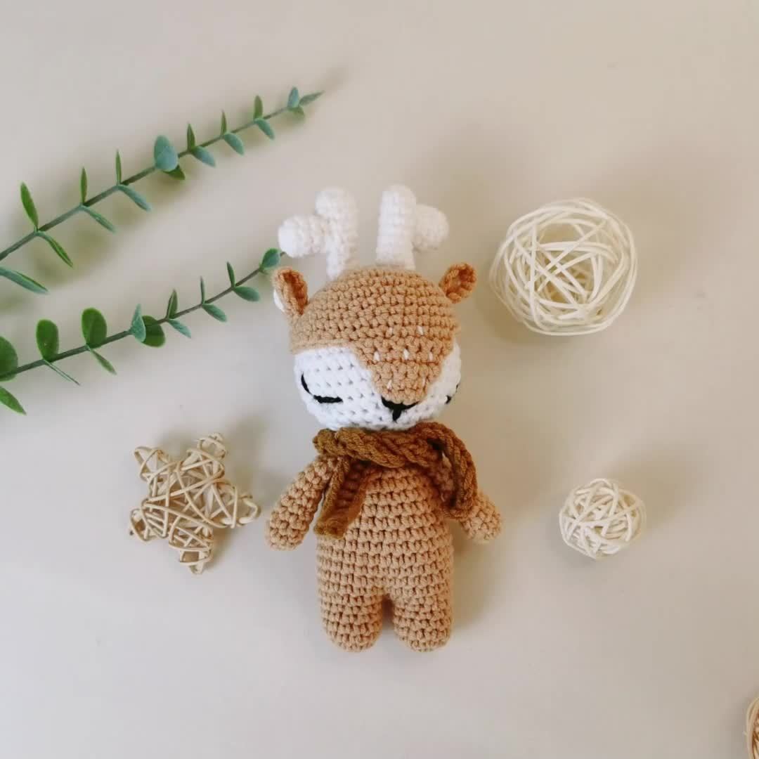 Jouet réconfortant pour bébé fait à la main au crochet, animal en peluche en pur coton pour nouveau-nés et tout-petits