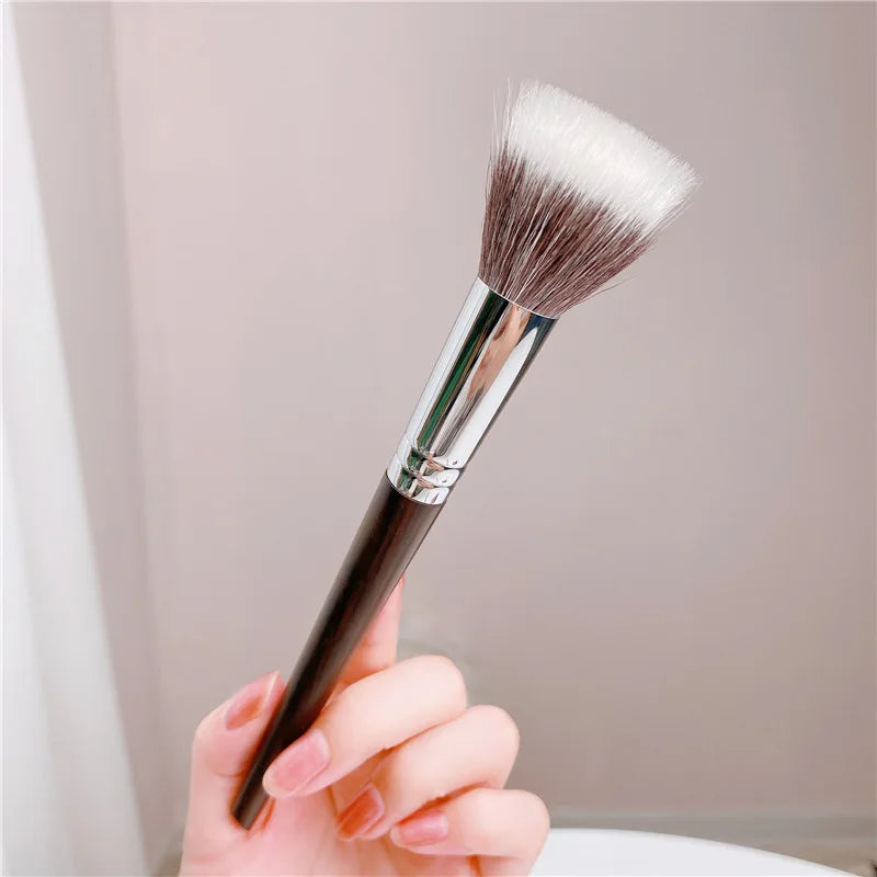 Pinceau fard à joues en poils de chèvre LOYBJ, brosse de maquillage pointillée, poudre cosmétique, fard à joues fleuri naturel, surligneur, pinceaux contour, 1PC