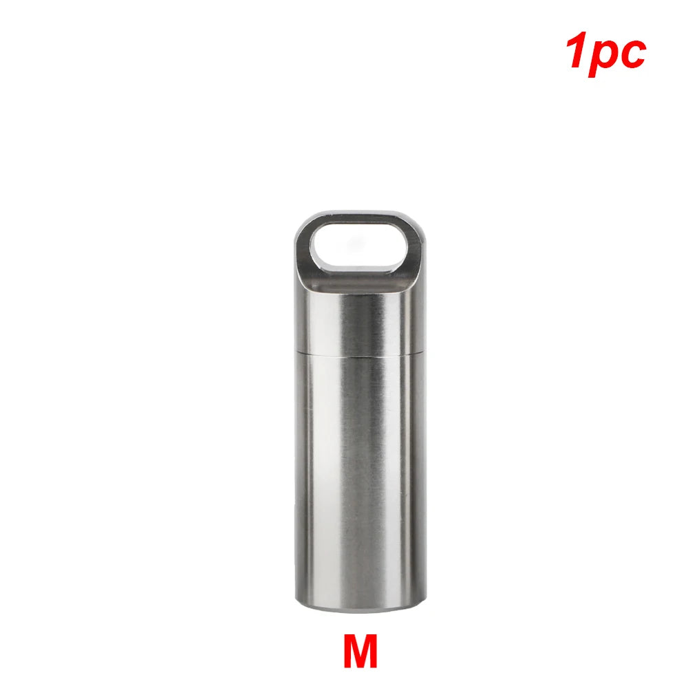 Boîte de rangement de pilules en acier inoxydable S M A L L avec porte-clés, anneaux d'étanchéité, pendentif de premiers secours de camping, mini étui à médicaments étanche et portable