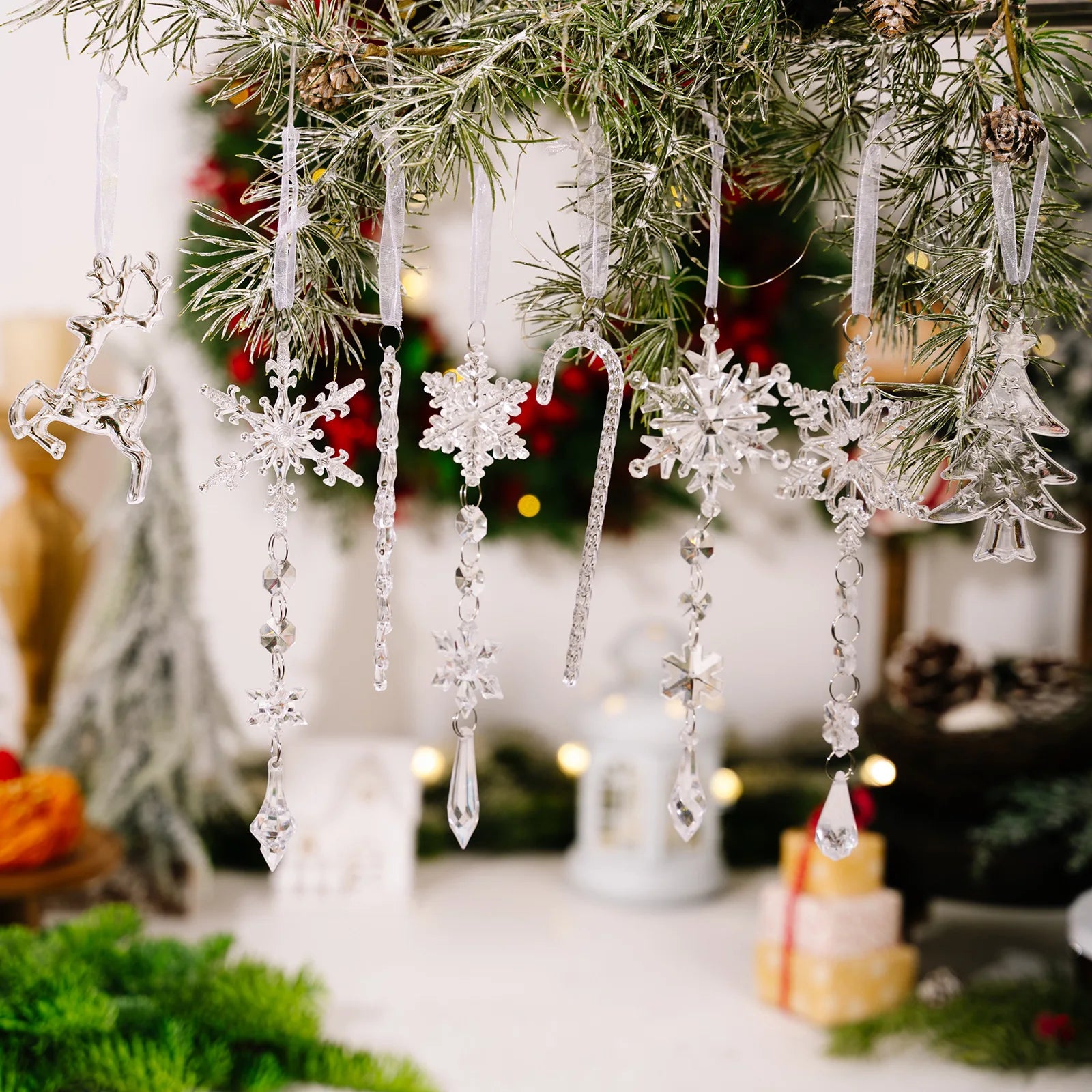 Pendentifs Flocons de Neige en Cristal – Lot de 8 Ornements Suspendus
