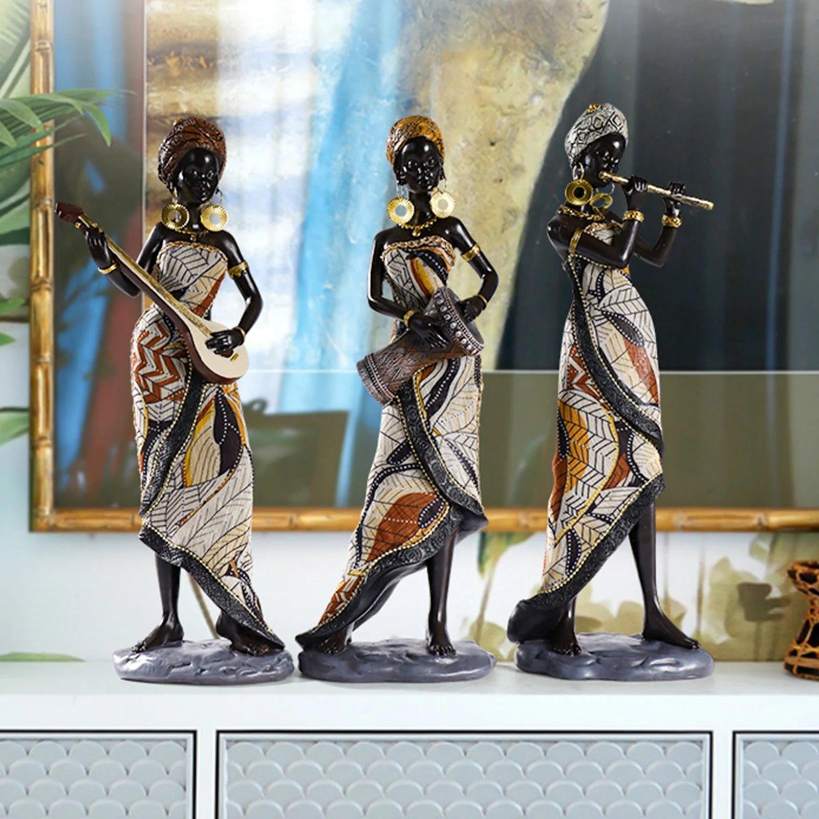 African Art Statuette for Home Decoration, Classic Style, for Living Room Interior